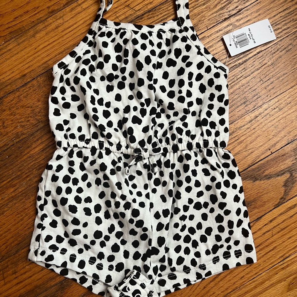 New 3-6 months romper. Old Navy